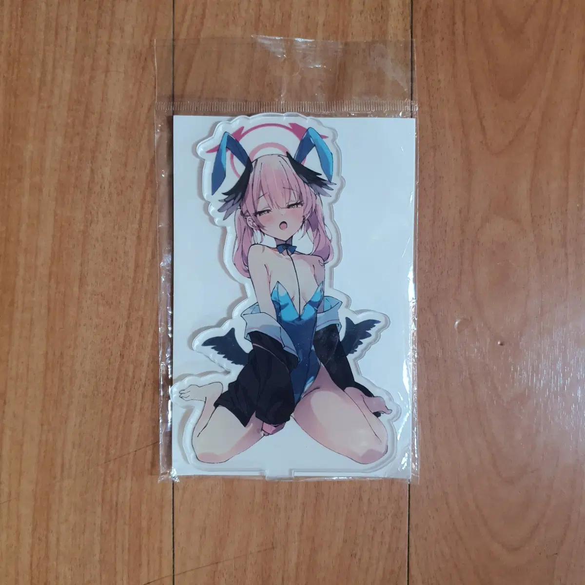 블루 아카이브 바니걸 코하루 아크릴 스탠드 판매합니다