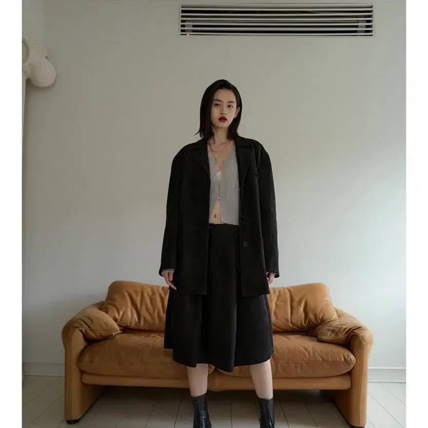 오버듀플레어 스웨이드 자켓 구해요