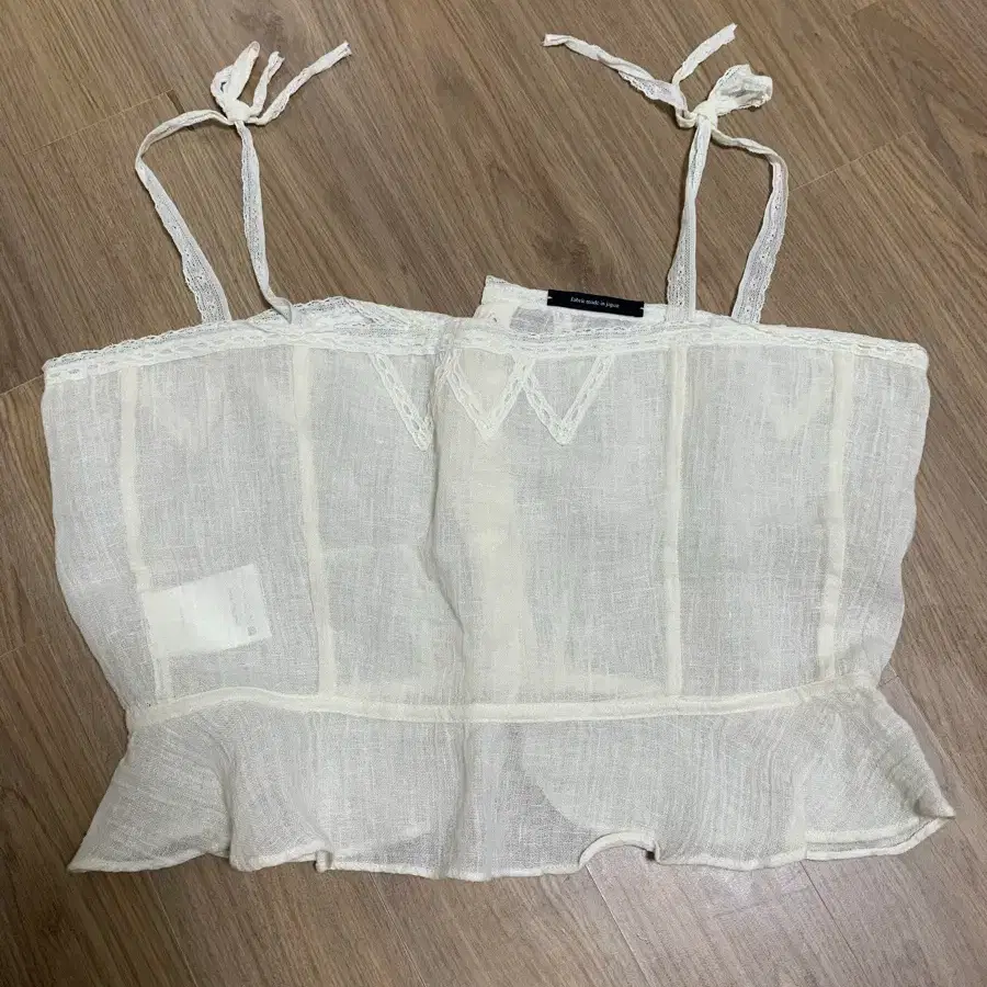 비아플레인 레이스 탑
