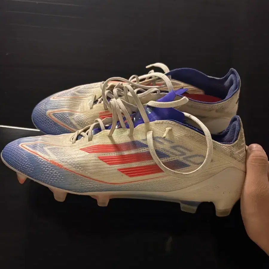 아디다스 F50 FG 축구화