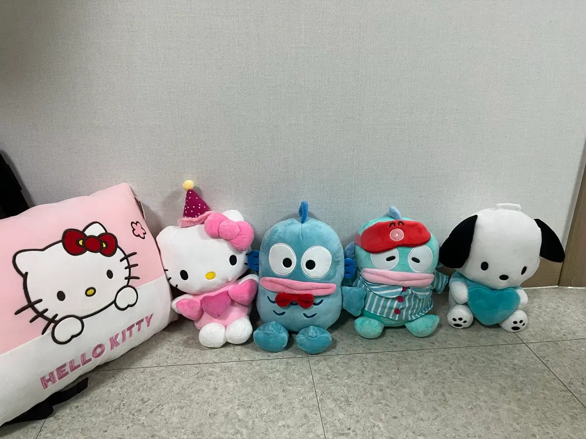 산리오 중형 인형 베개 헬로키티 한교동 포차코