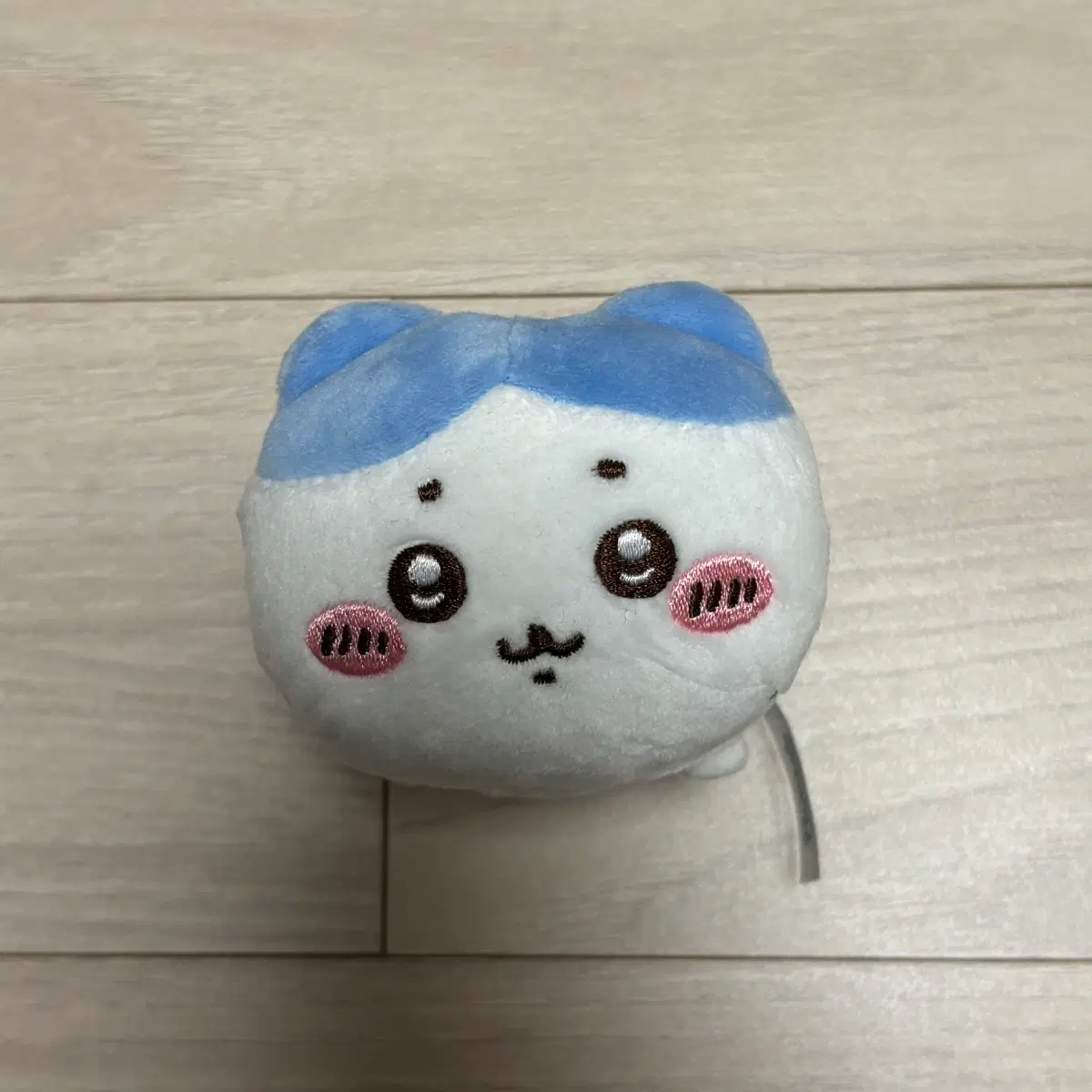치이카와 하치와레 네소베리 엎드린 누이 가챠 인형 가챠