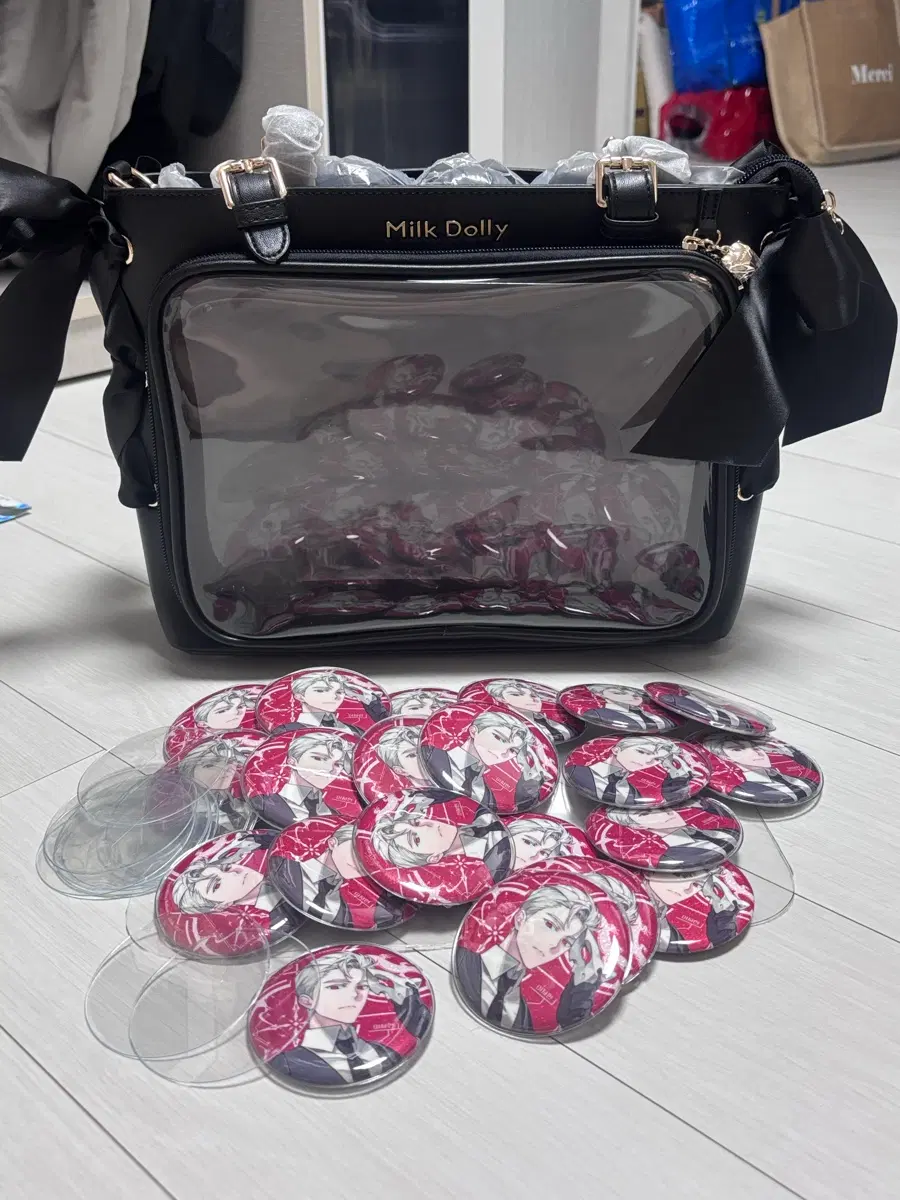 괴출 괴담출근 캔뱃지 이자헌 이타백 + 우치와 일괄양도