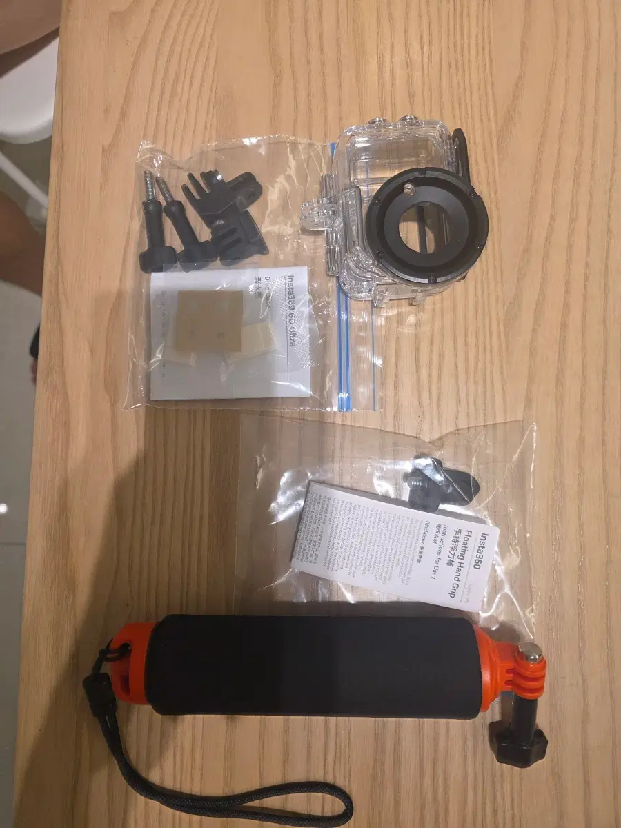 인스타360 고울트라 다이브케이스 핸드그립