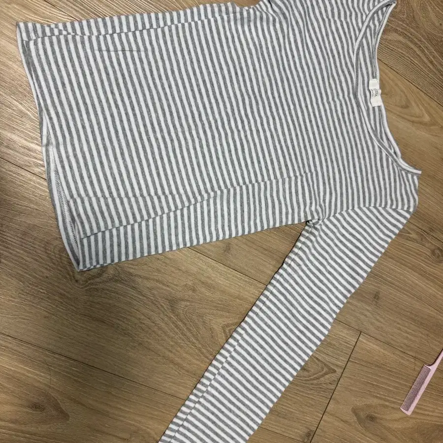 스트라이프 긴팔 티셔츠