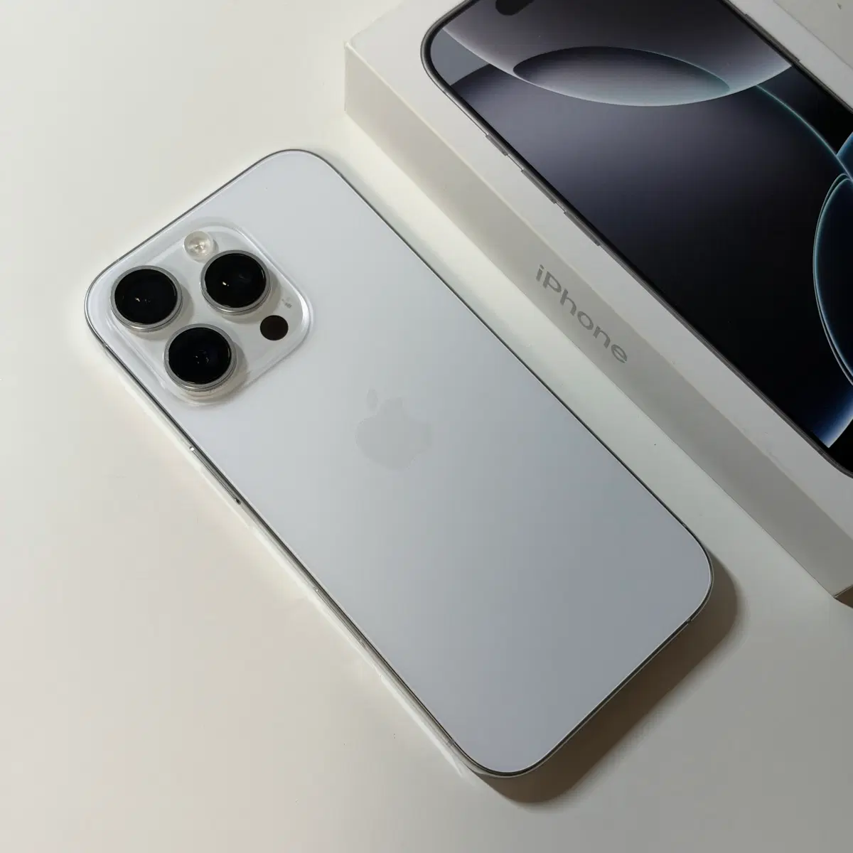 아이폰 16 프로 화이트 256GB