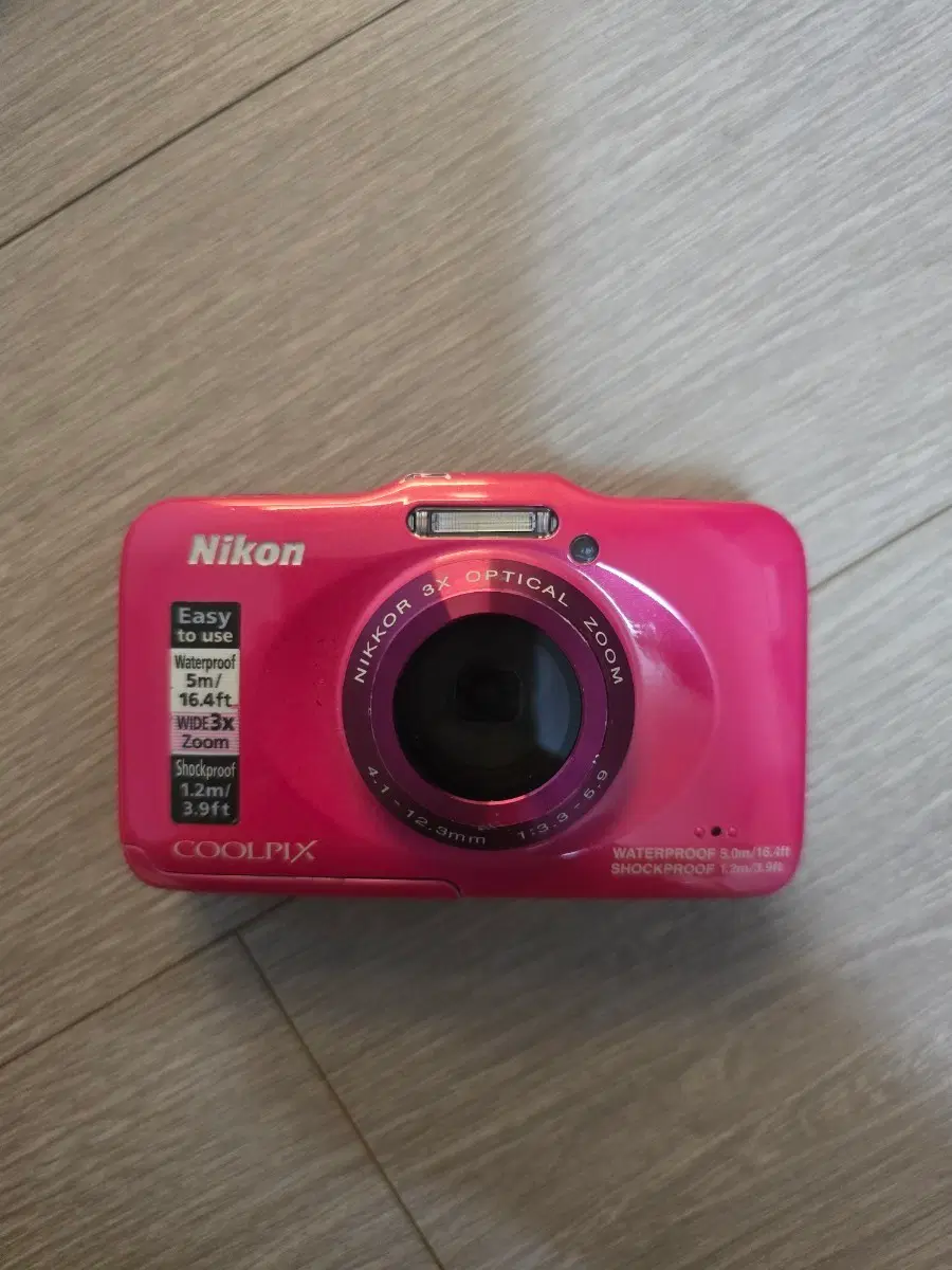 니콘 쿨픽스 S33 (Nikon COOLPIX S33) 핑크 - 사용감 적은 A급 상태 (배터리/SD카드 포함)