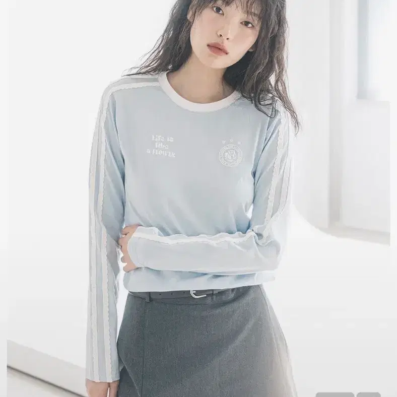 해비즘 스트라이프 롱슬리브 하늘색