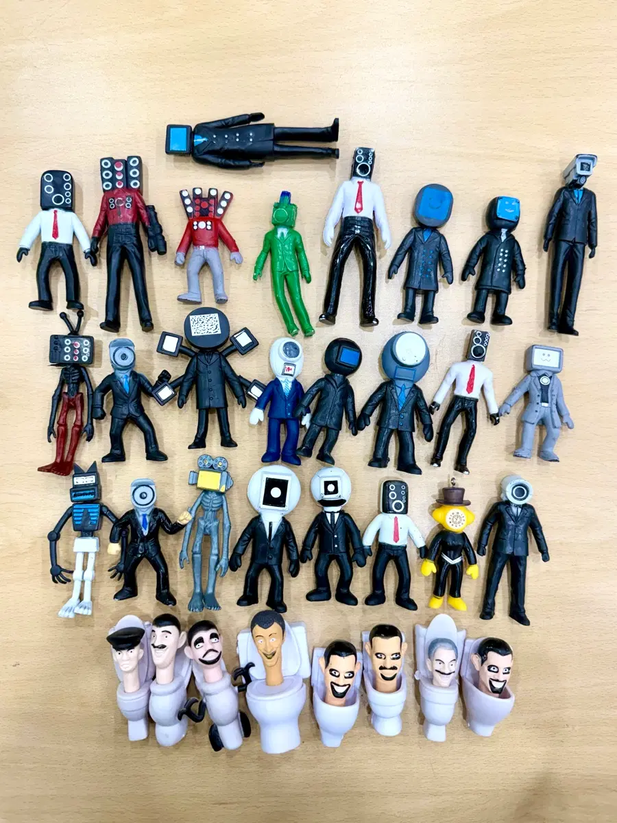 Skibidi toilet figure gatcha miniature스키비디 토일렛 피규어미니어쳐처가챠 세트