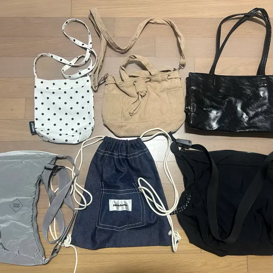 가방 6개 일괄로 저렴하게 판매합니다 (브랜드백 포함)