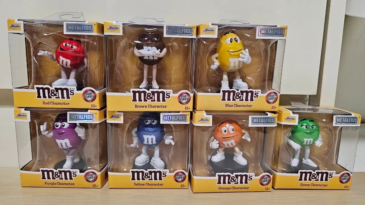 m&m M&M's 피규어 엠앤엠즈 초콜릿 피규어 수집품 장식품피규어 다이캐스트 메탈 일괄 판매합니다
