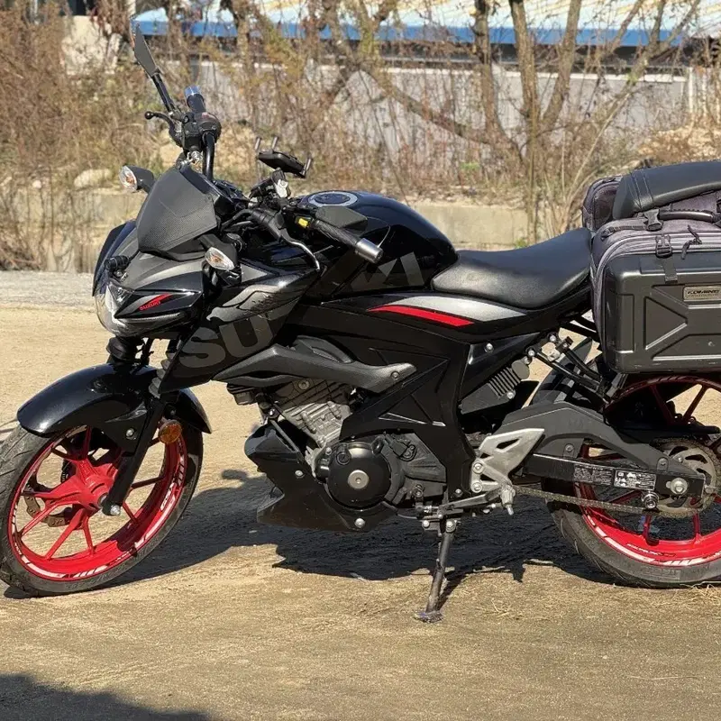 스즈키 GSX-S125 블랙 레드휠
