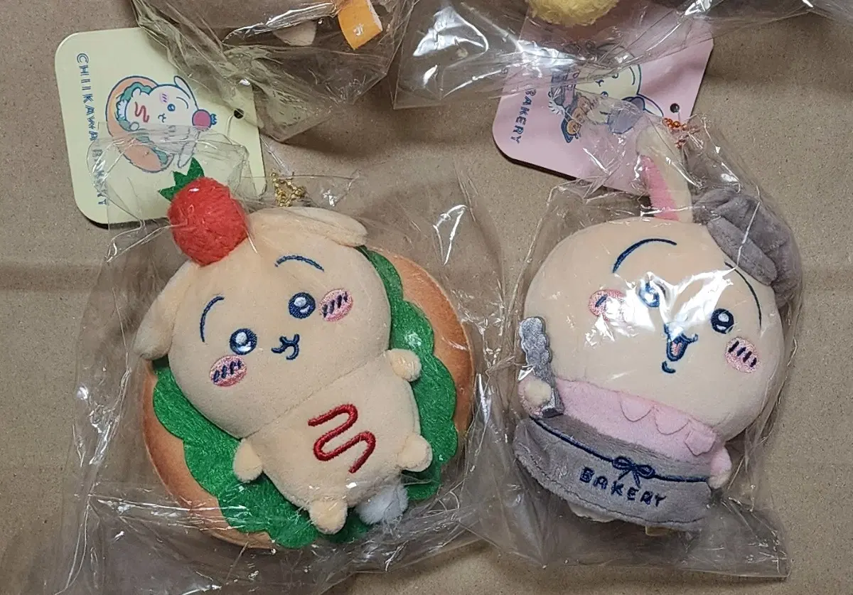 우사기 부활절 포대기 별 샌드위치 베이커리 카페 직원 치이키와 하치와레 우사기 모몽가 나가노 먼작귀