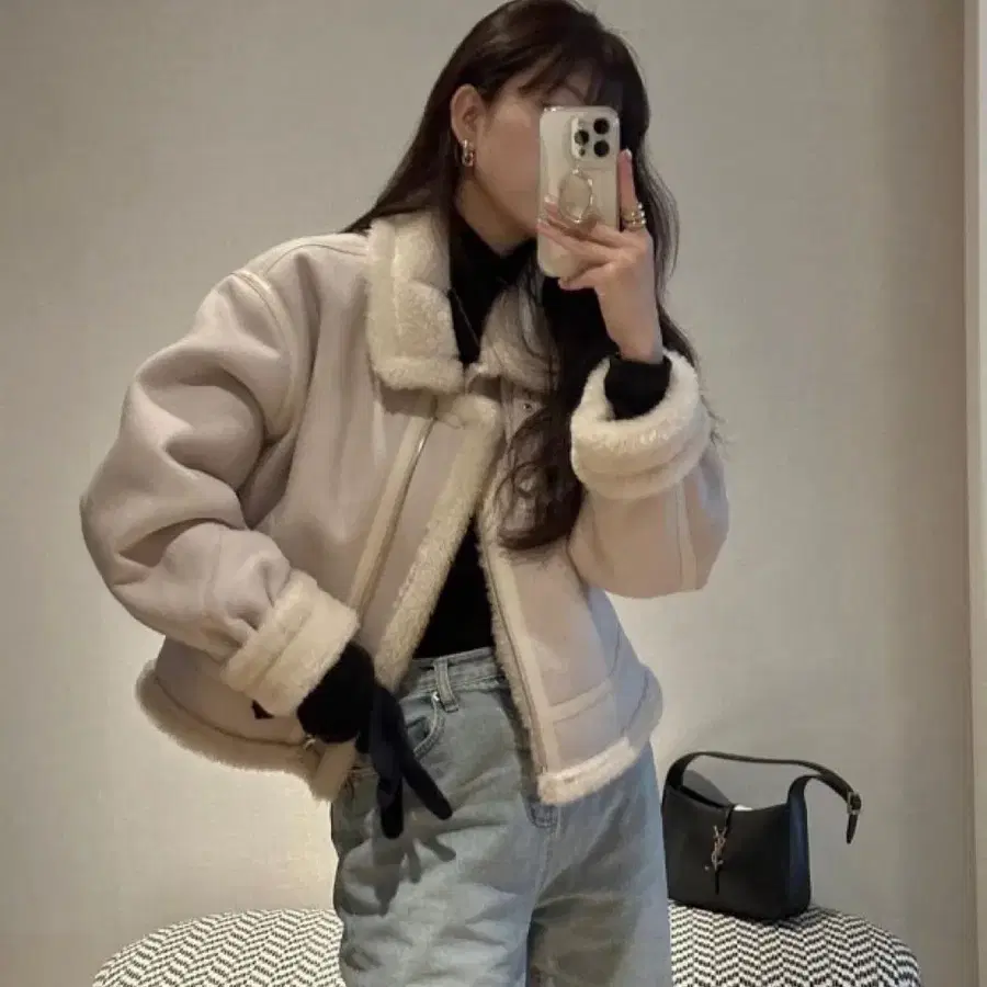 아카이브제이투유 스웨이드 울 무스탕 크림베이지