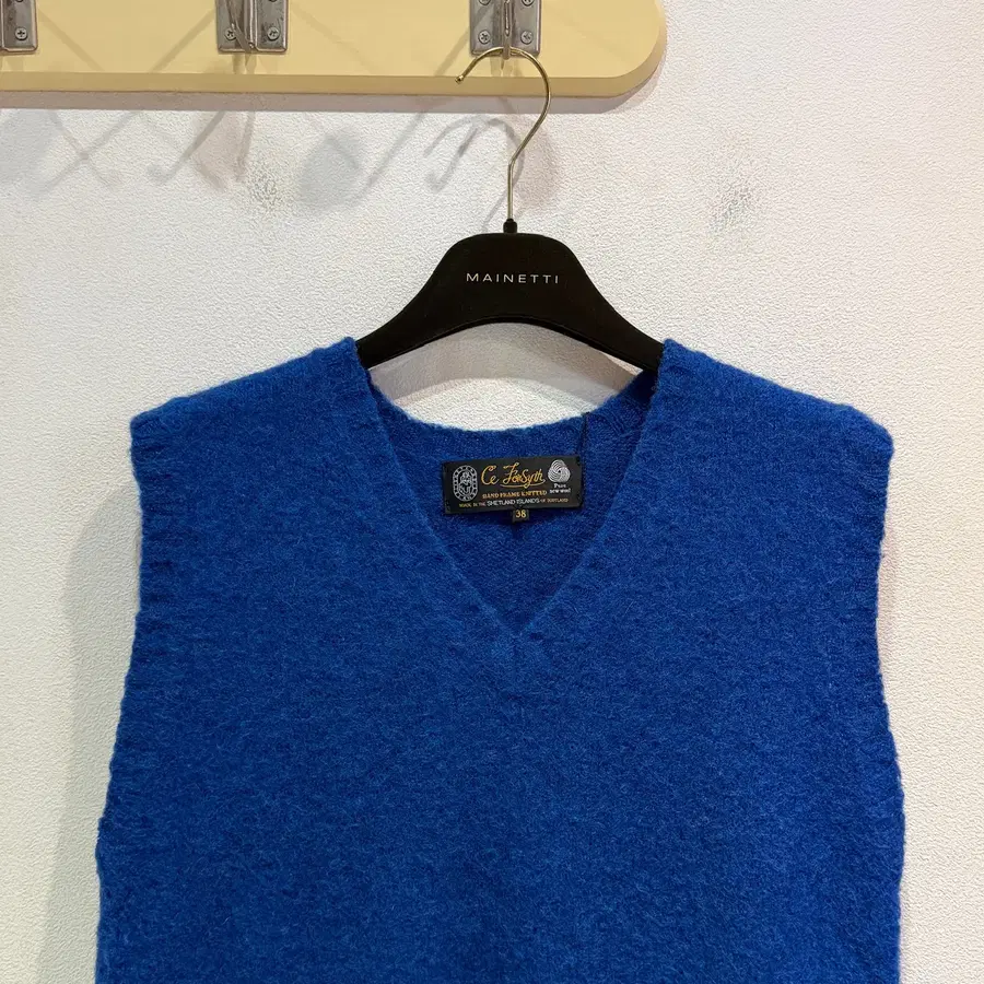 Scottish Wool Knit Vest (MADE IN SCOTLAND)