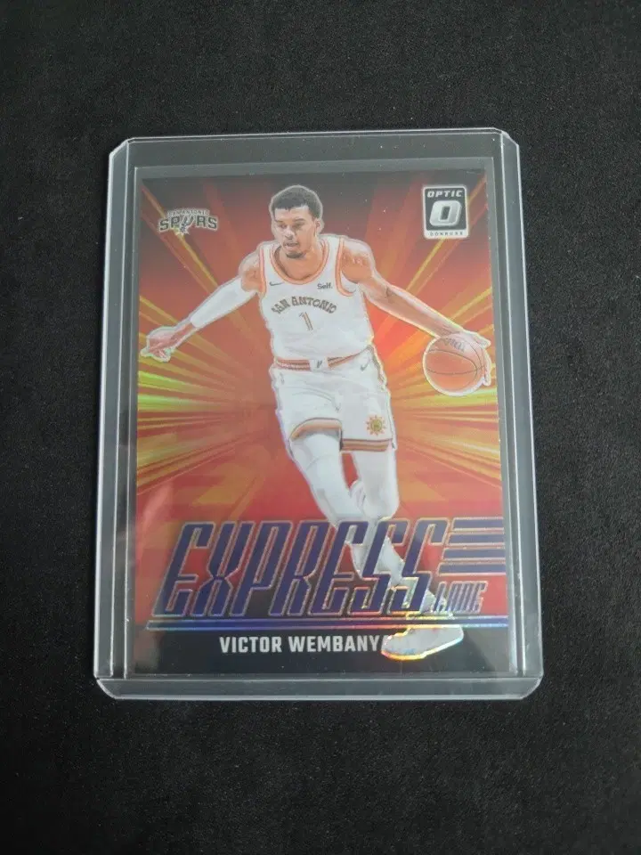 2024-25 Panini Donruss Optic - Express Lane Victor Wemby #19 Purple Holo Prizm