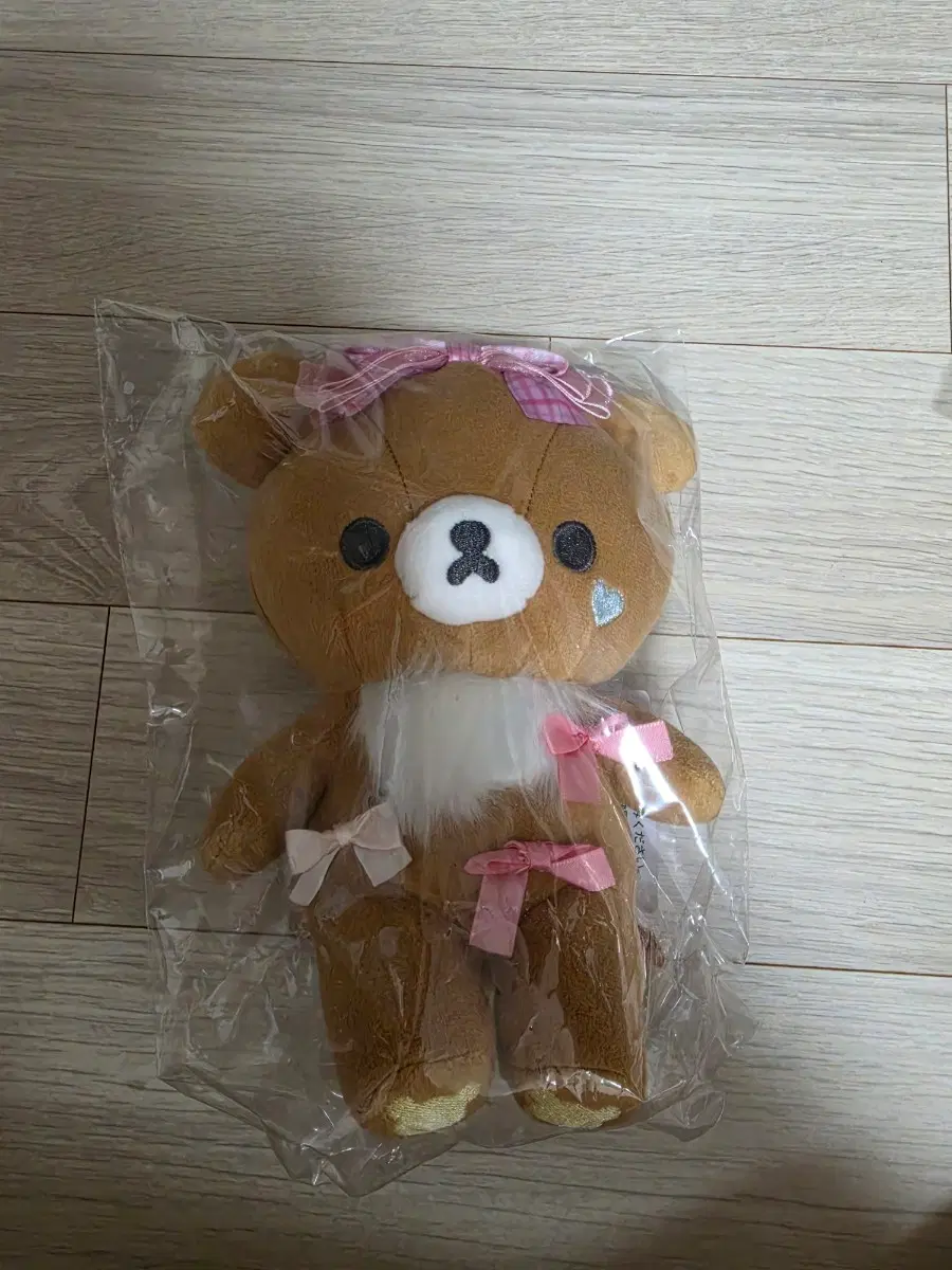 산엑스 챠이로이코구마 리본인형