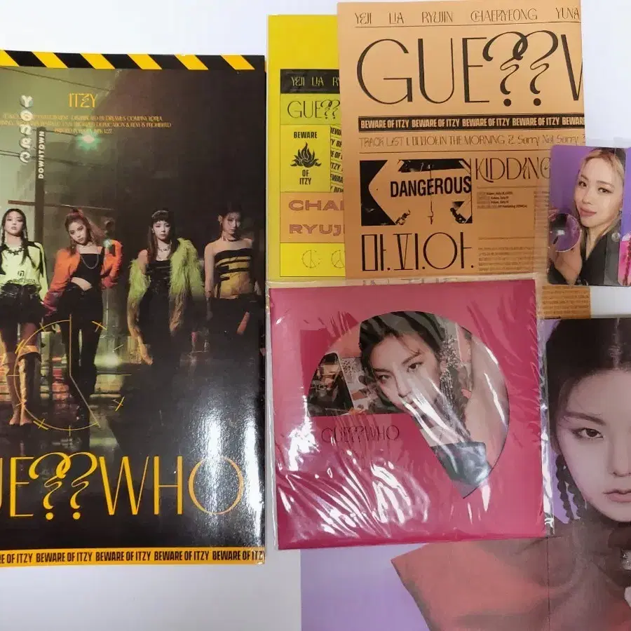ITZY 있지 GUESS WHO 앨범 + 포카 구성품일괄