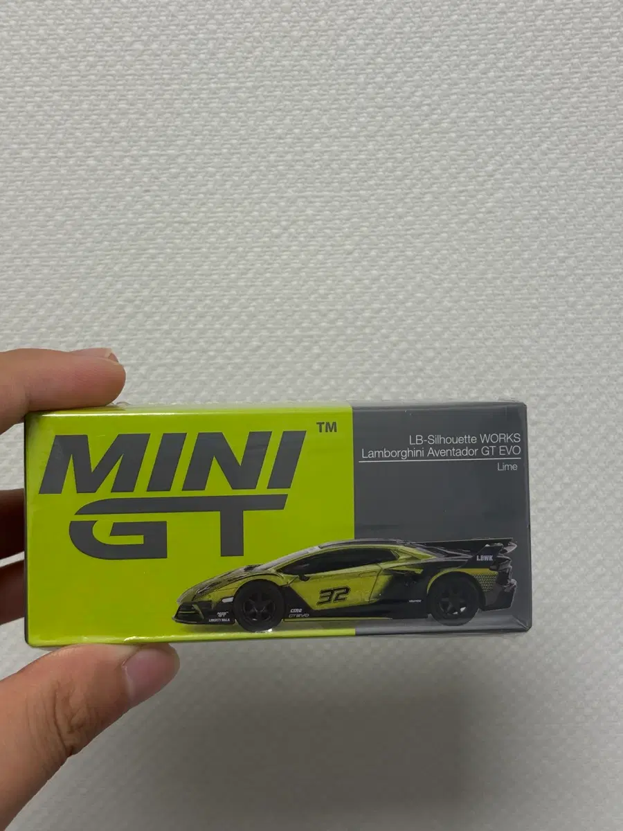 미니GT 람보르기니 아벤타도르 GT EVO 라임