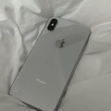 iPhone Xs シルバー 破損