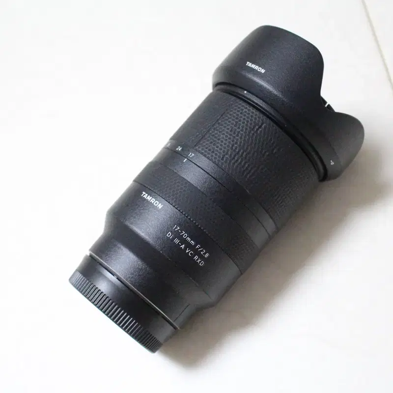 탐론 17-70mm F2.8 Di III-A VC RXD B070 소니 E마운트