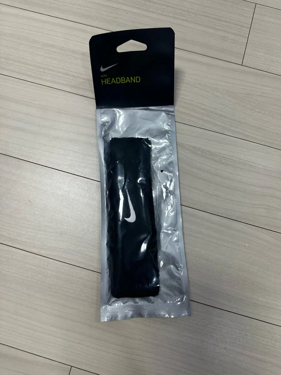 나이키 스우시 헤어밴드 블랙