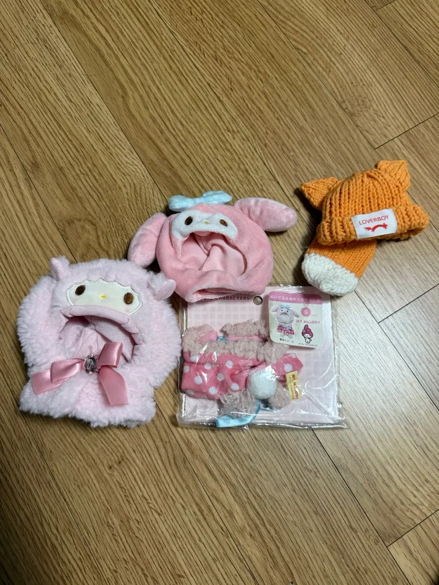 산리오 10cm 인형옷 양도