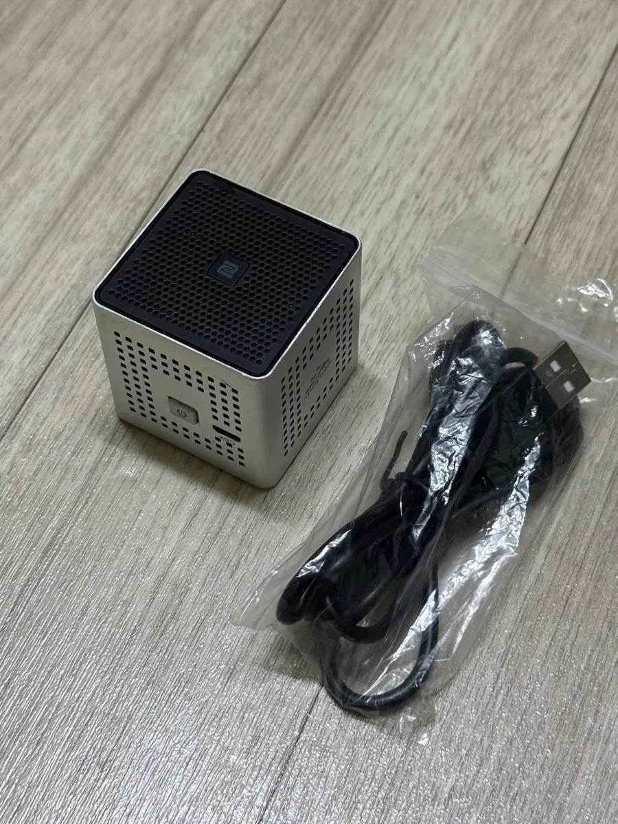 SKT 스마트 스피커 SM-100