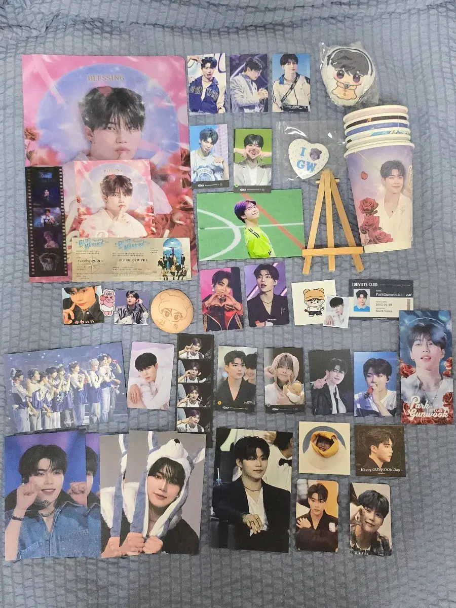제베원 박건욱 생카 굿즈 ZEROBASEONE Park Gunwook Birthday Cafe Merch Goods