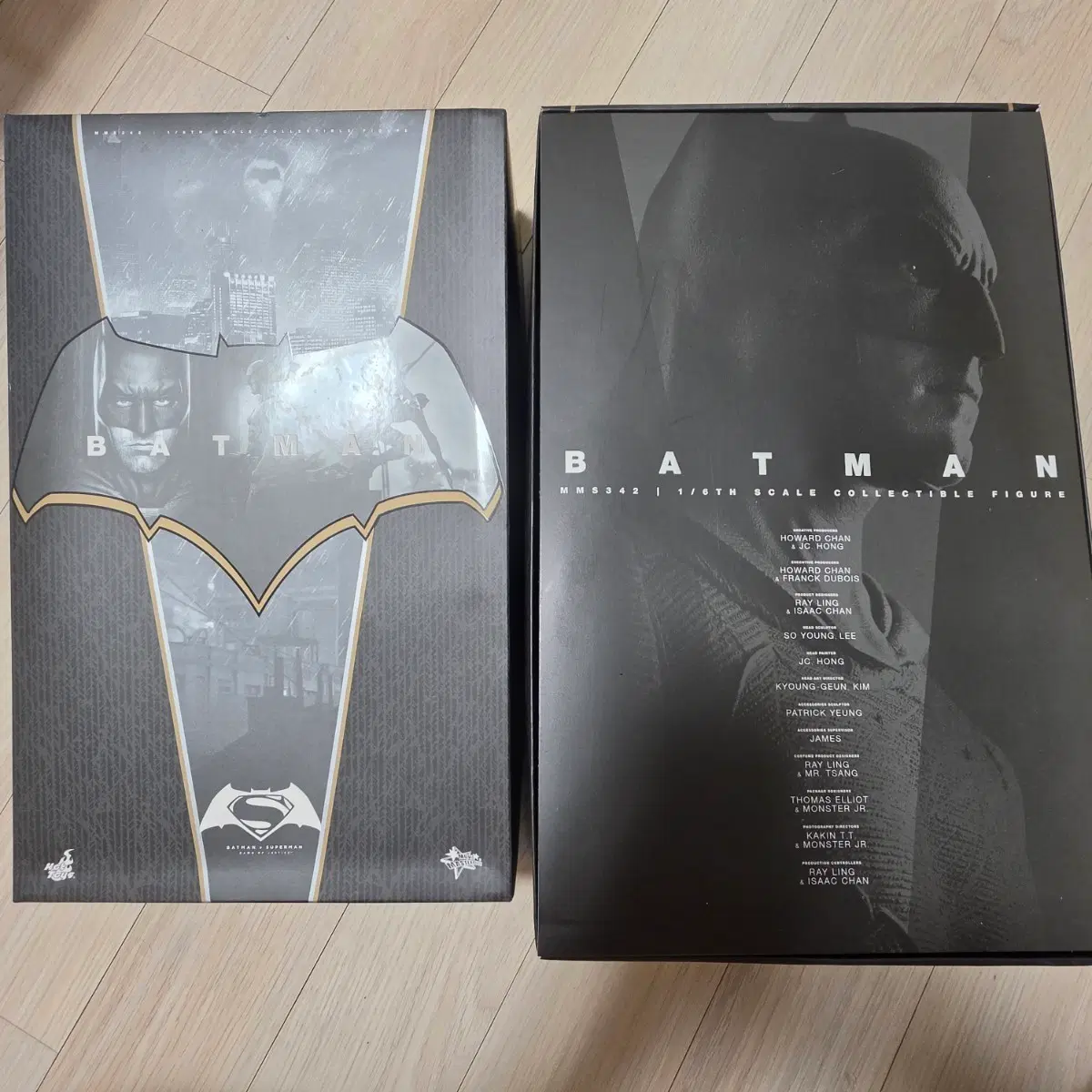 핫토이 BVS 배트맨 1.0 1/6 스케일 피규어
