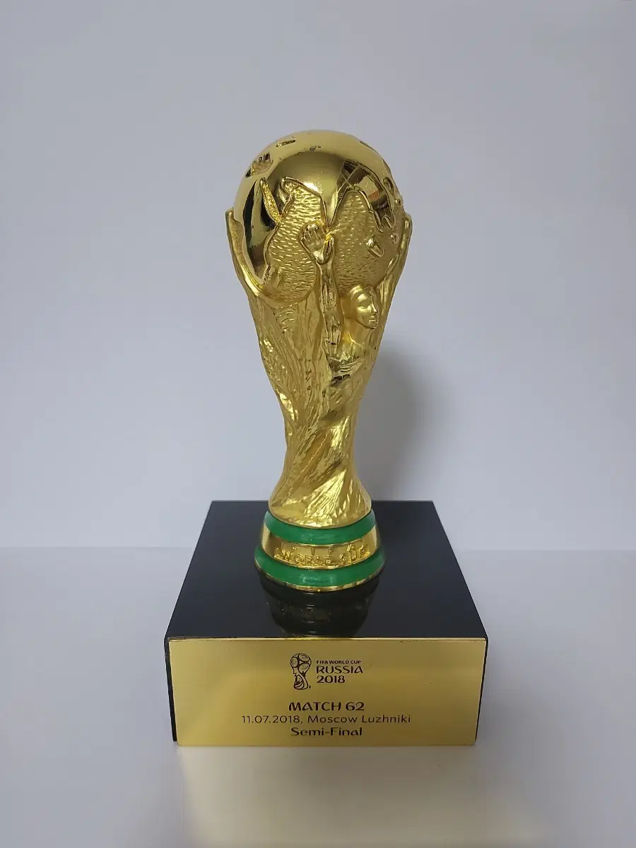 [한정판 비매품] 2018 러시아 월드컵 공식 VIP 호스피탈리티 미니 트로피 (MATCH 62 에디션)