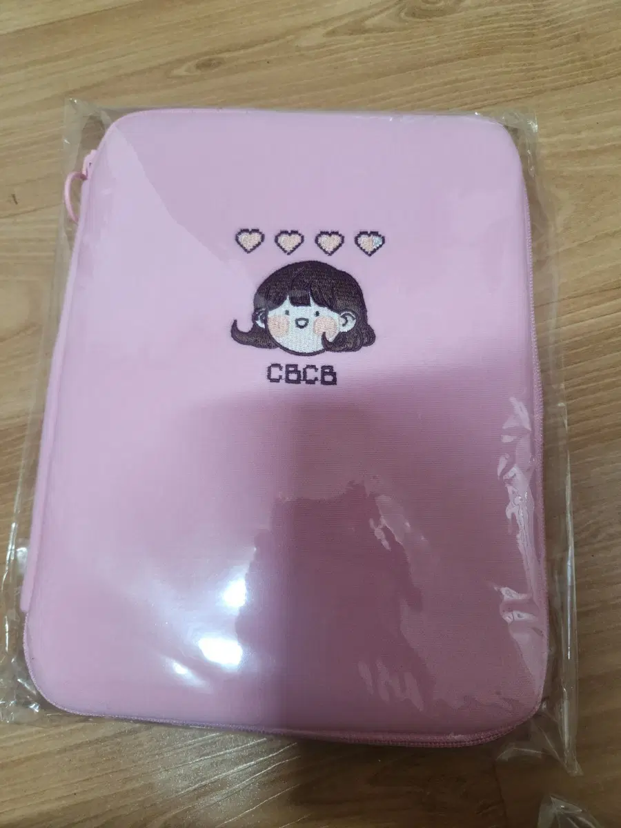 바른연애길잡이 탭 파우치