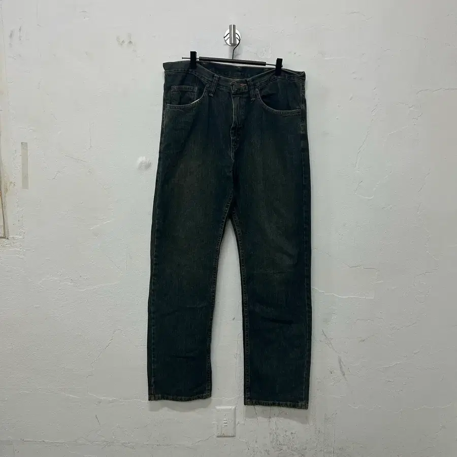 Wrangler 빈티지 워싱 스트레이트 데님 팬츠