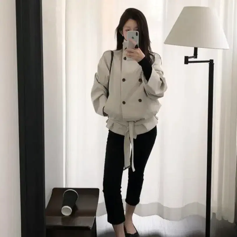 (새상품)하이넥 숏 트렌치 자켓