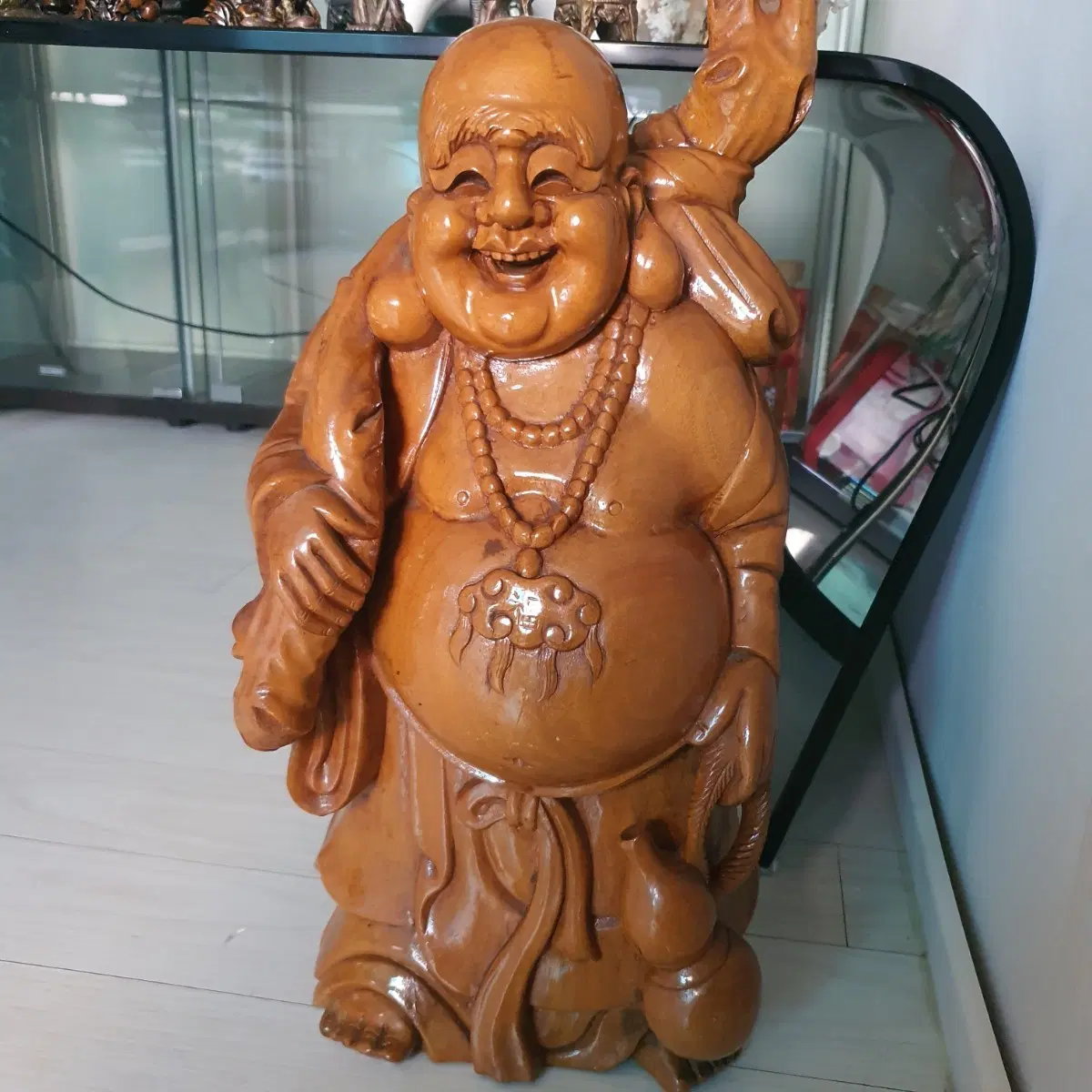 고가의 나무 자단으로 제작된 46cm 커다란 포대화상