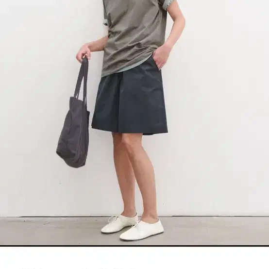 Poszer 포저 캔버스 워싱 토트백 (차콜)