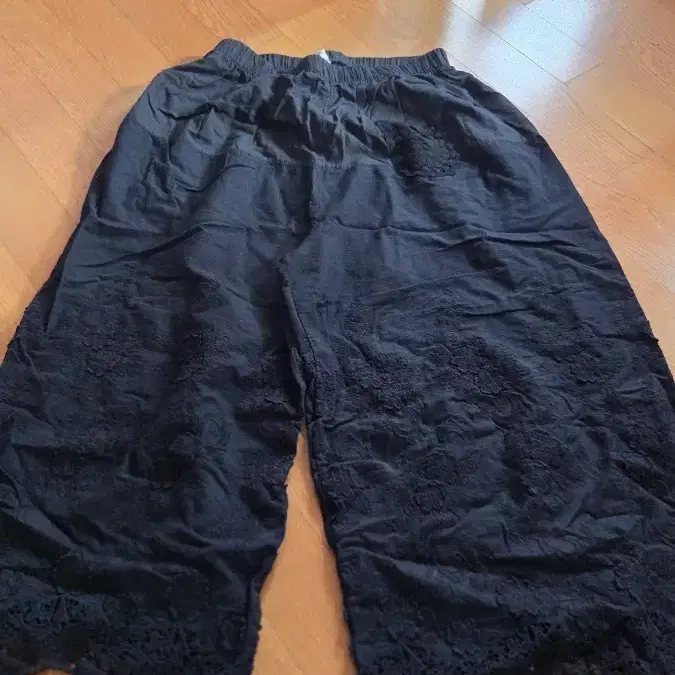 면 100 블랙 레이스 칠부 바지