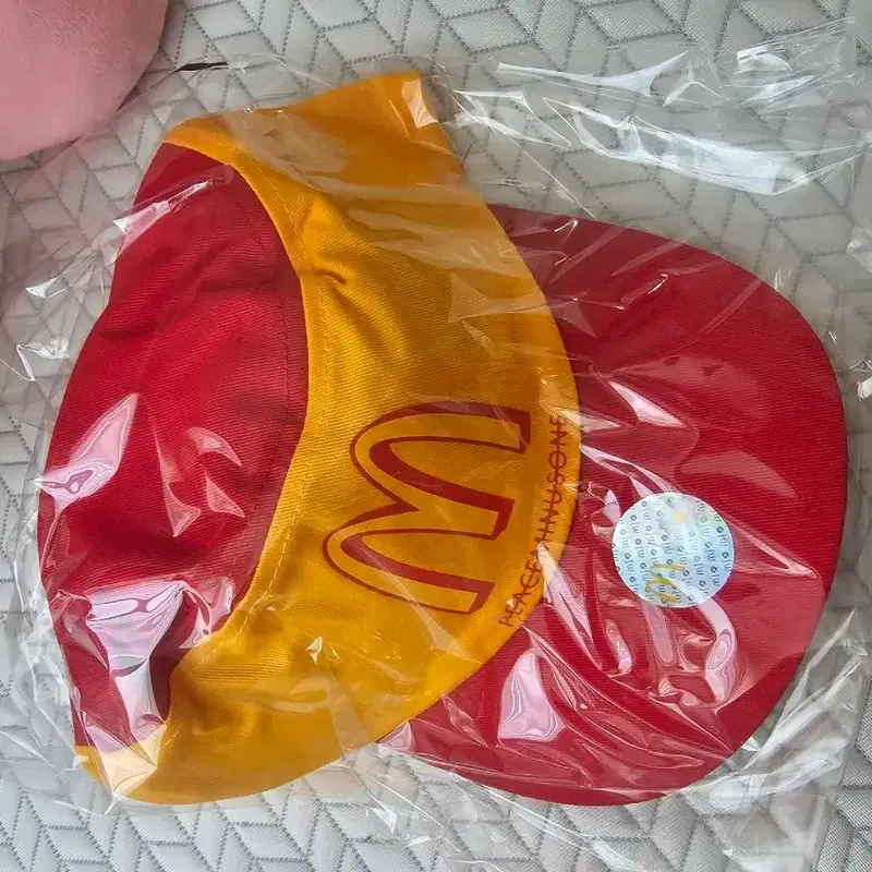 피스마이너스원 맥도날드 지디 콜라보 캡 모자 미개봉