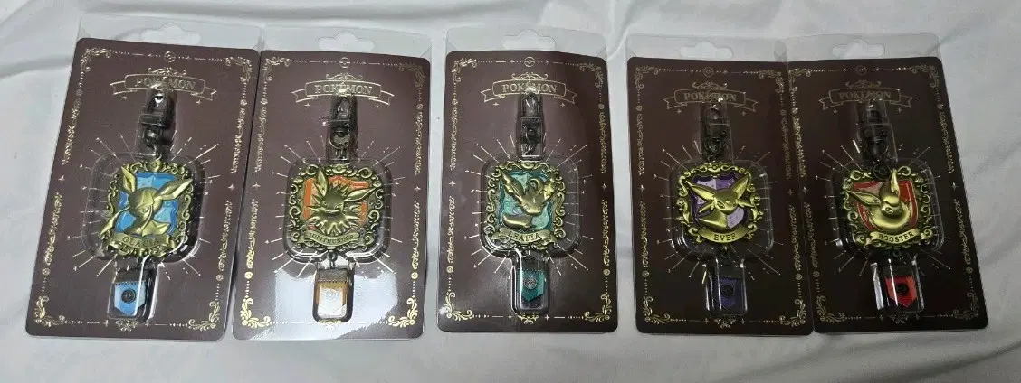 포켓몬스토어 이브이즈 키링 판매합니다!