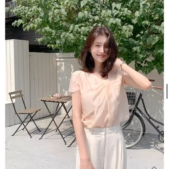 새상품) 퍼빗 뮤아 리본셔링 블라우스