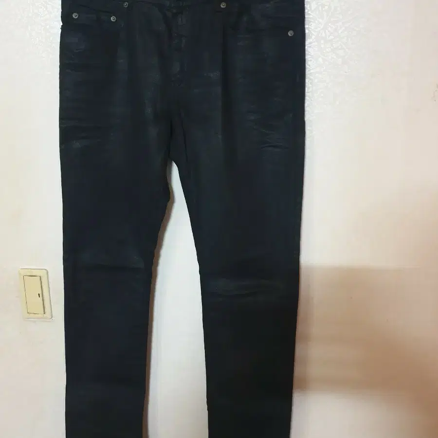 생로랑 블랙 코팅진 34