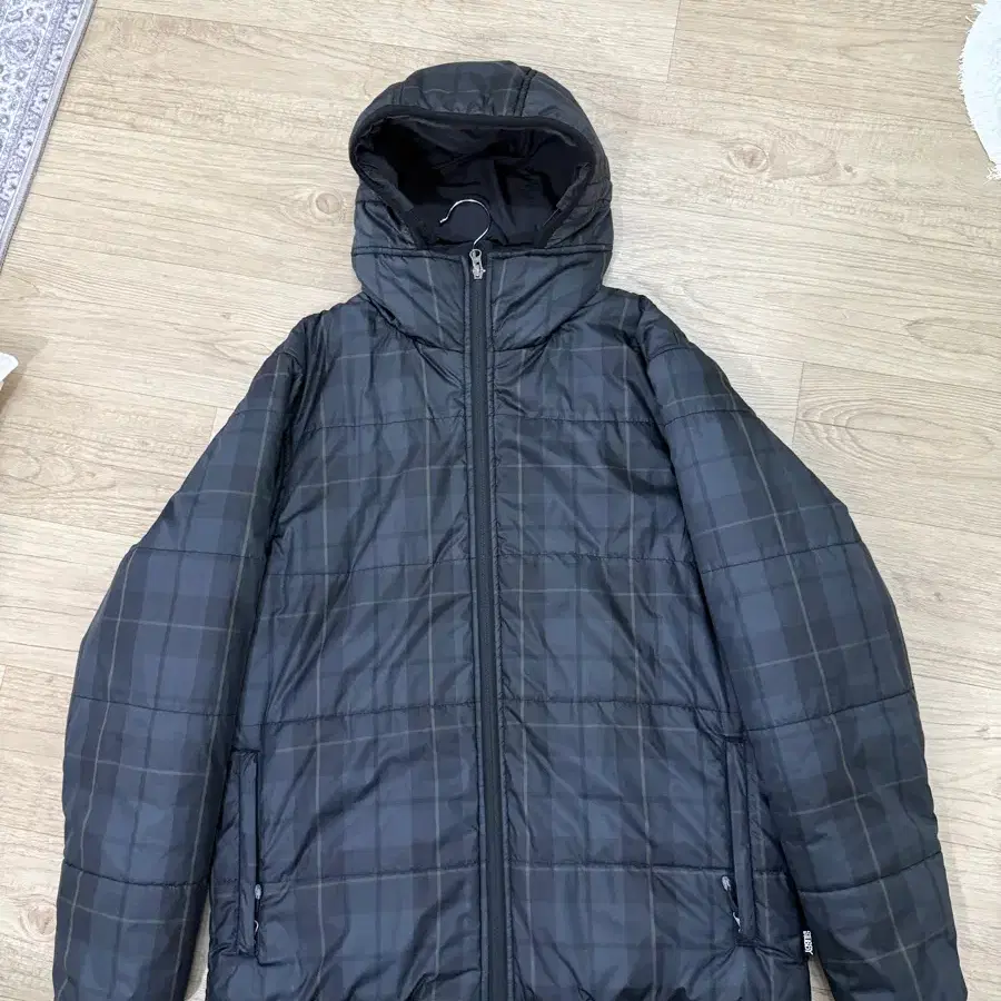 90년도 스투시 기어 DARK FLANNEL PATTERN 패딩