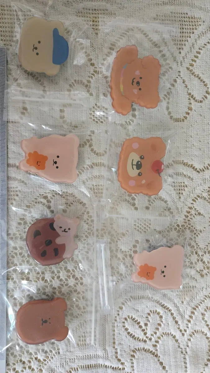 아크릴 핸드폰그립톡 17종 1개 700원