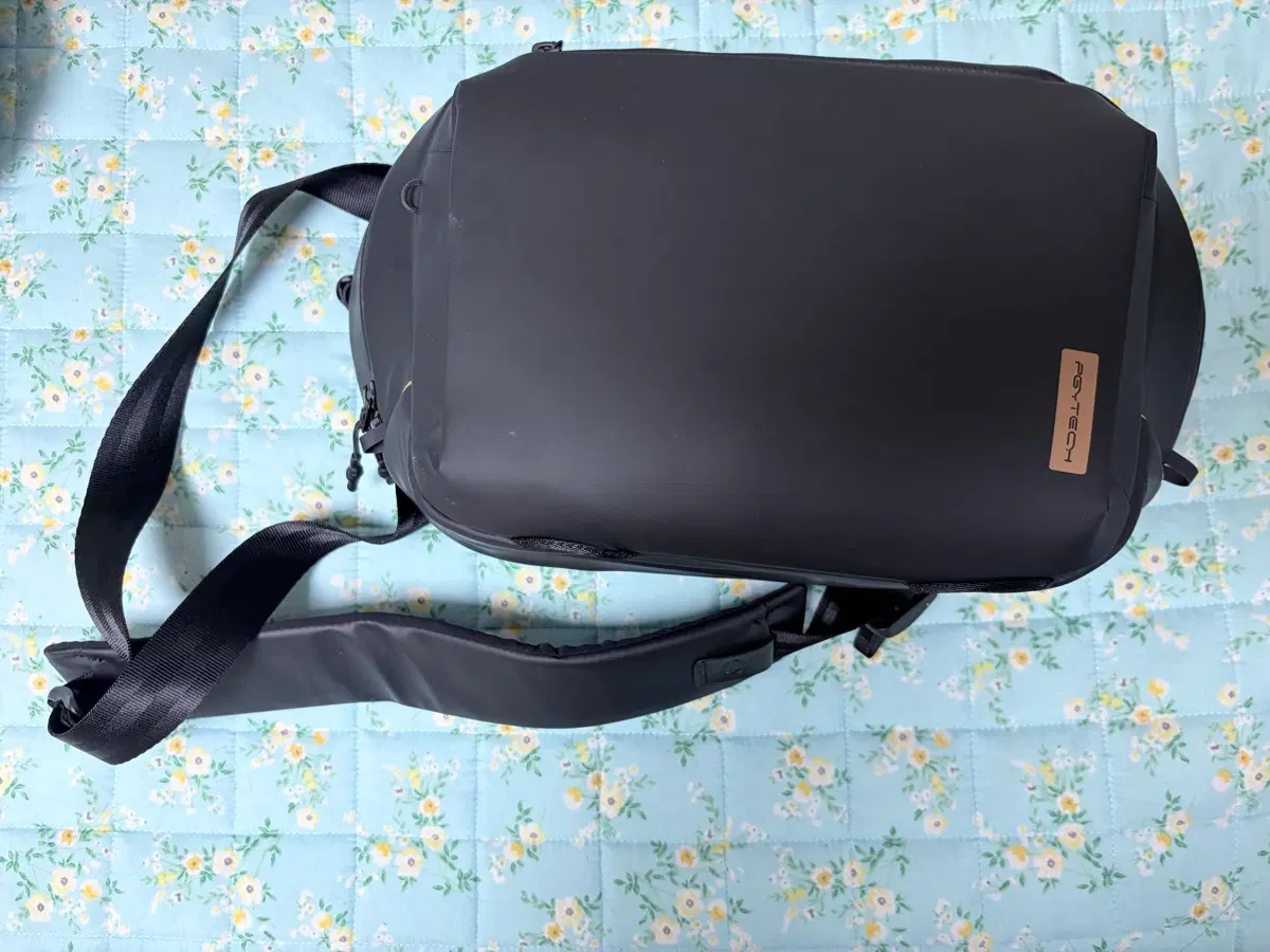 피지테크 원고 솔로 V2 카메라 슬링백 6L 블랙 P-CB-152