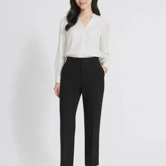 여26/헤지스 22FW 블랙 컬러 일자핏 팬츠