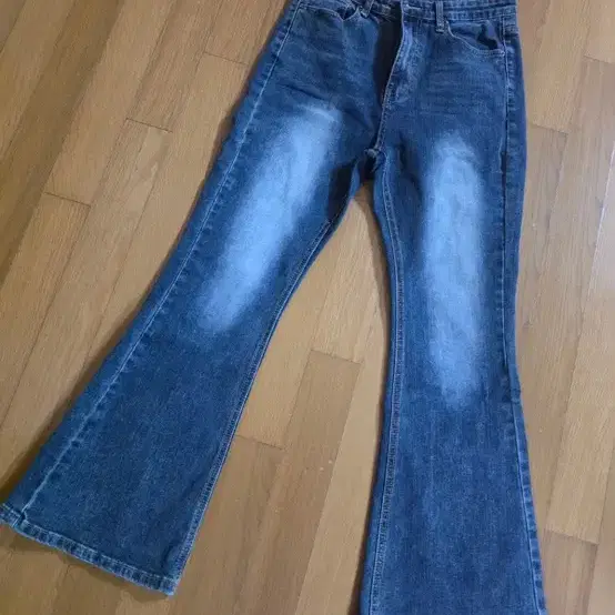 청바지 부츠컷
