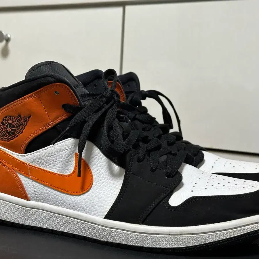 Air Jordan 1 Mid 스타피 리바운드(Starfish) 290