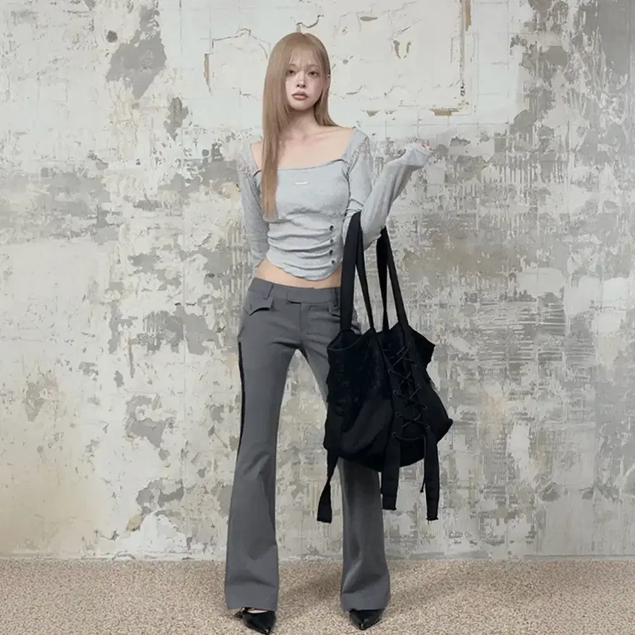 에트오소메 Corset Strap Shoulder Bag (Black)