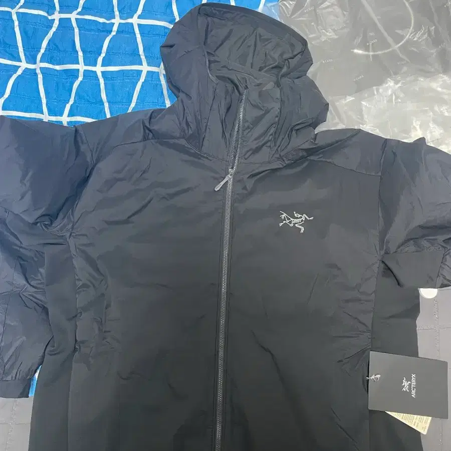 아크테릭스 아톰 후디 XL