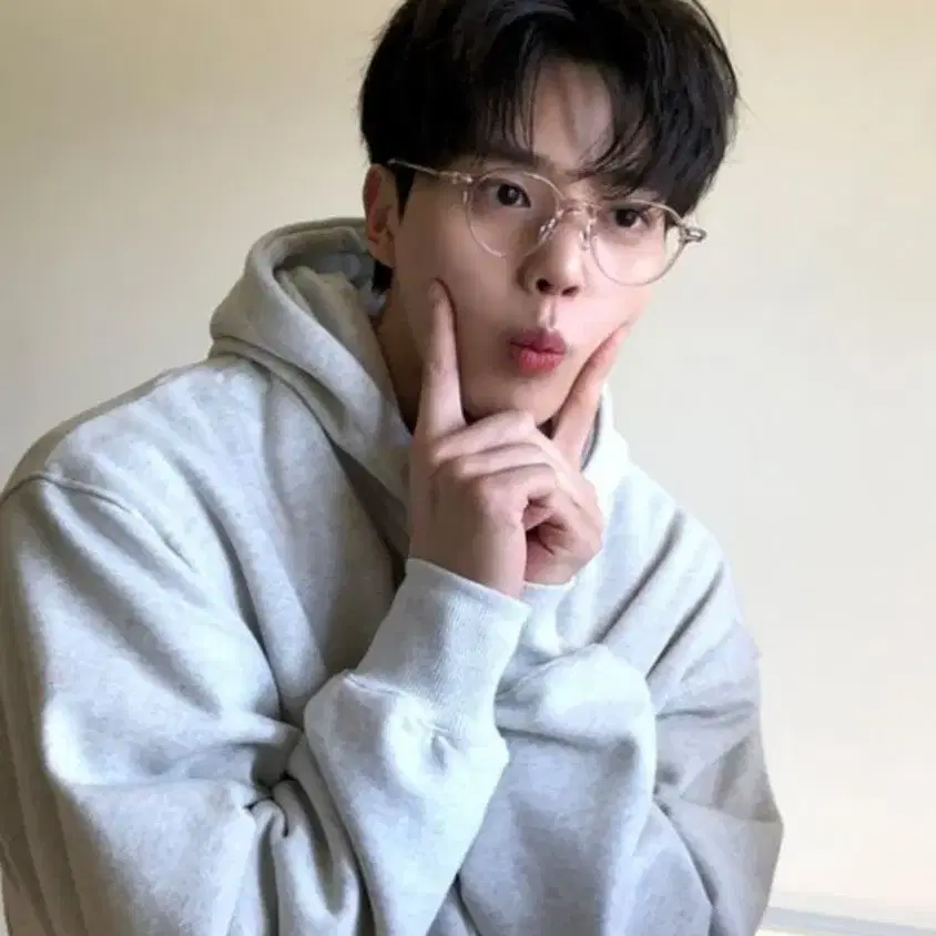 무신사 에이블리 후드집업 삽니다사요구매